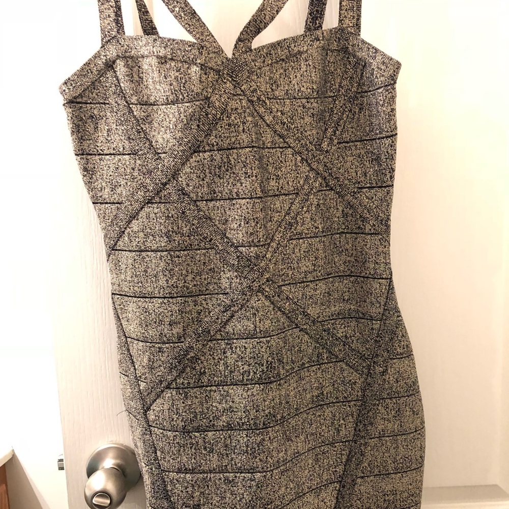 Bebe dress size xs gold really pretty dress